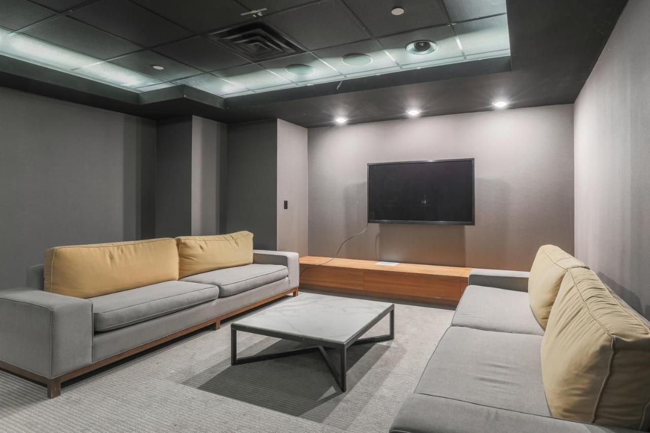 Simply Comfort. Elegant Apartments Dan Lecki 토론토 외부 사진